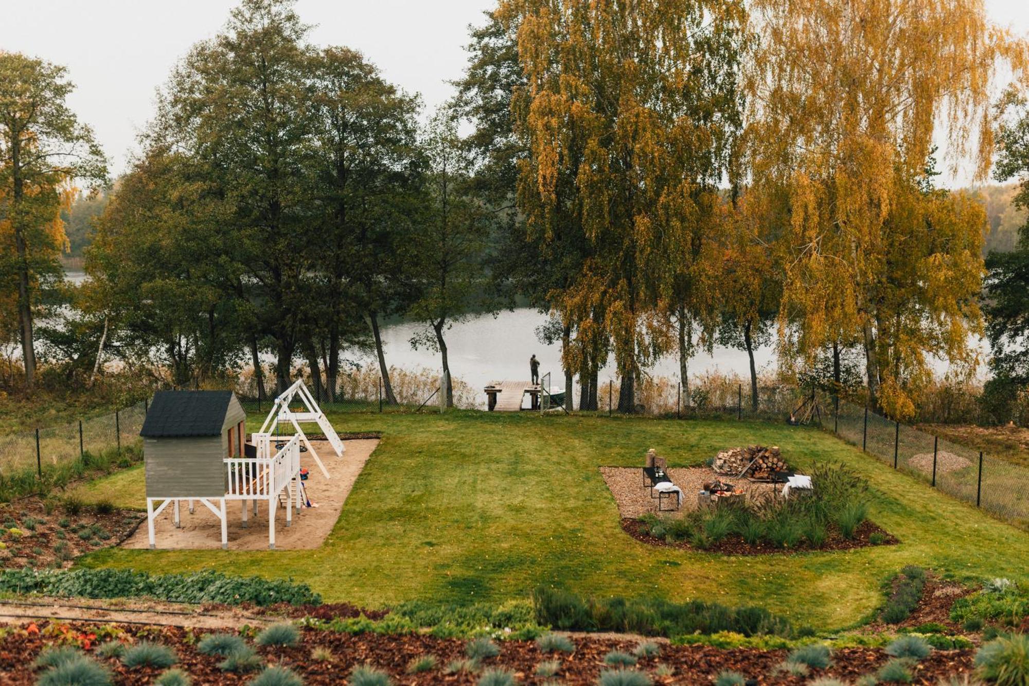 Kalwa Lake House - Dom Nad Jeziorem Z Prywatnym Pomostem I Jacuzzi Oraz Sprzetem Wodnym Pasym Zewnętrze zdjęcie