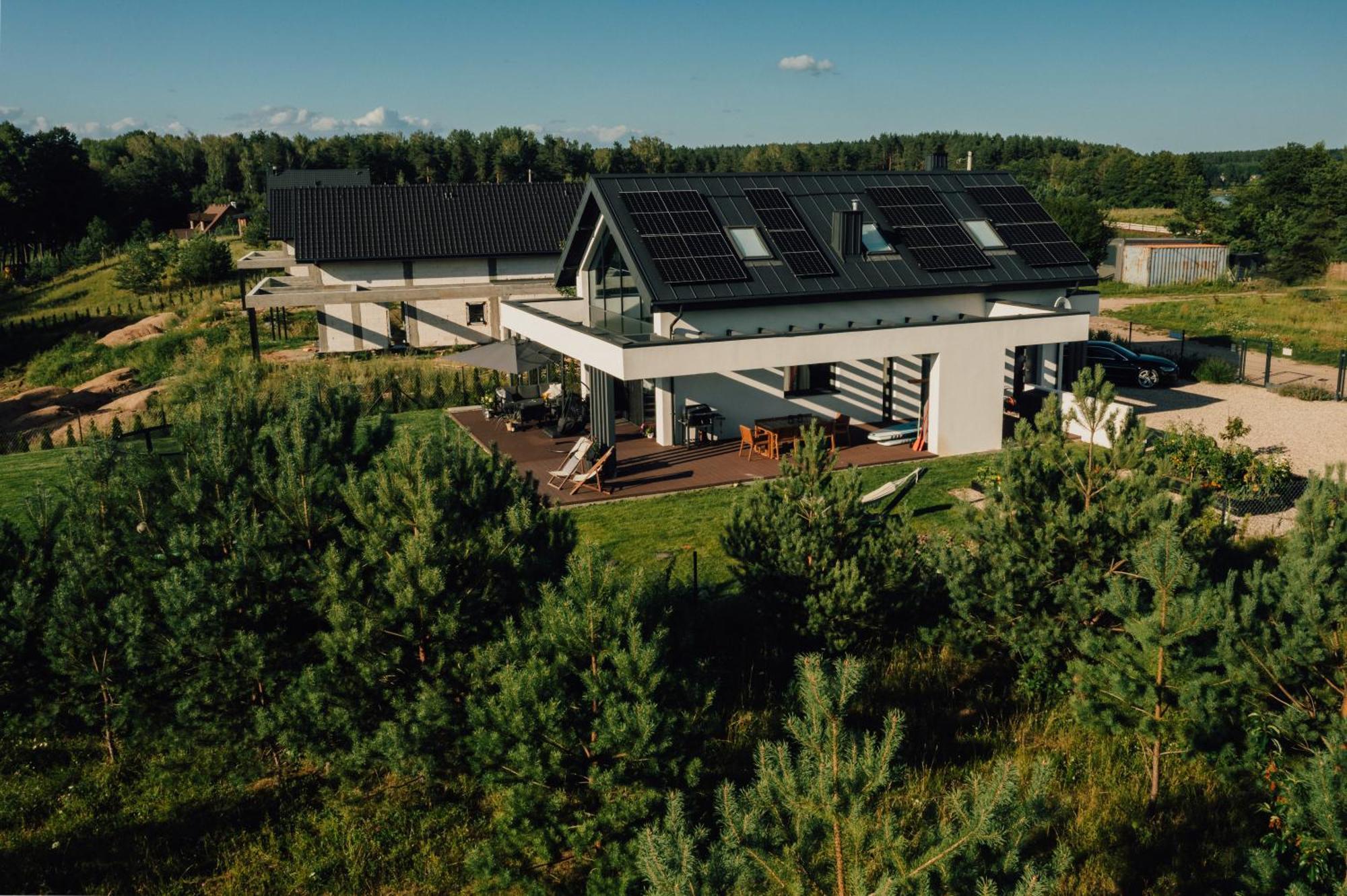 Kalwa Lake House - Dom Nad Jeziorem Z Prywatnym Pomostem I Jacuzzi Oraz Sprzetem Wodnym Pasym Zewnętrze zdjęcie